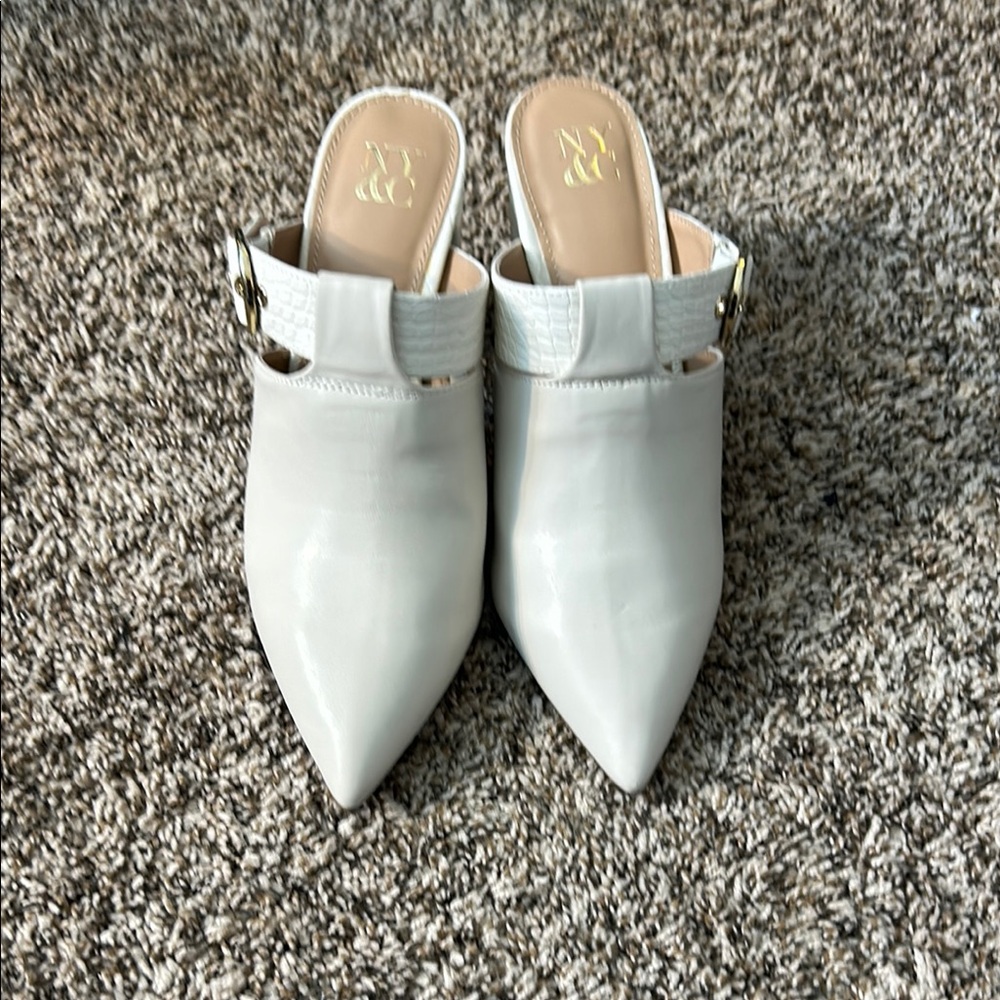 BCBG White Pointed Mules